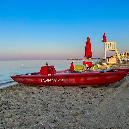 Villa A 2 Passi Dal Mare Porto Cesareo Exterior foto